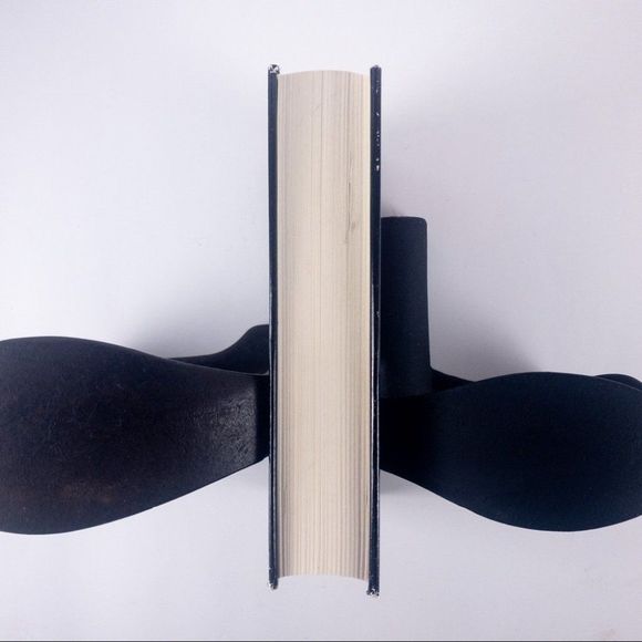 2/$50 - The Aquitaine Progression by Robert Ludlum - Picture 14 of 16